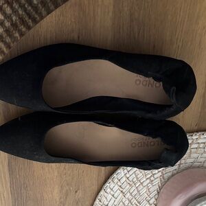 Blondo Black Women's Flats